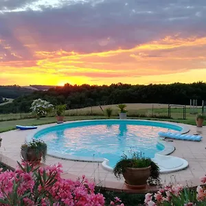 Bed & Breakfast Les Hauts De Grazac, Et Tables D'hotes, Grazac (Tarn)