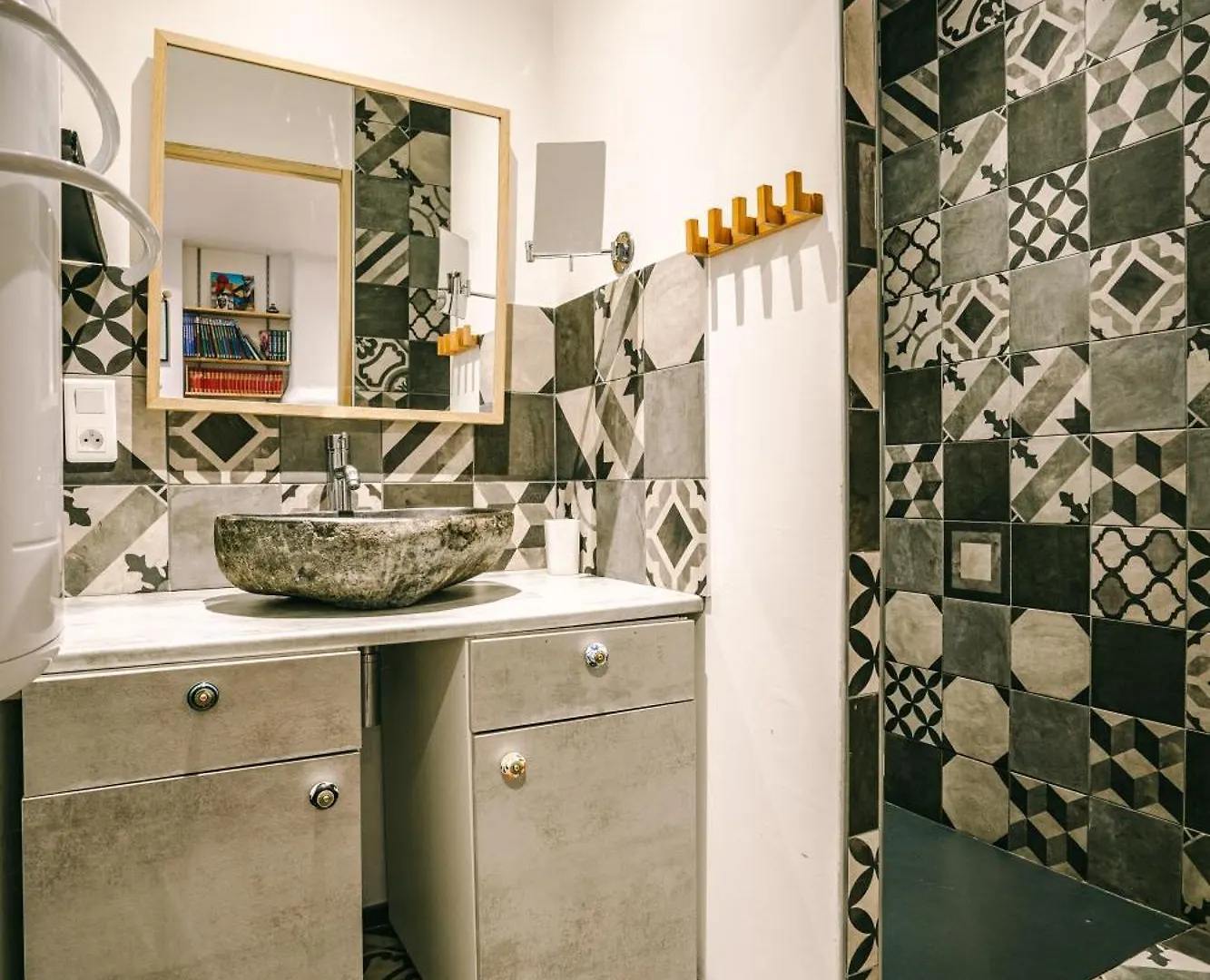 Le Dome Et Son Jacuzzi Bed & Breakfast Grazac